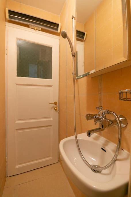 Loft Studio In The City Center Apartment Sofia Exterior foto